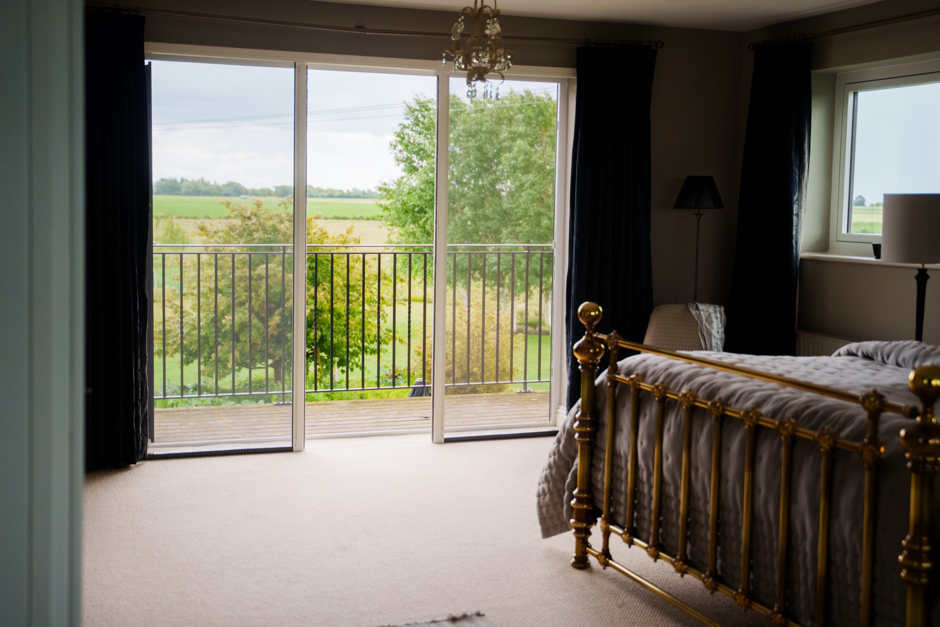 Retractable screens installation in Dorking